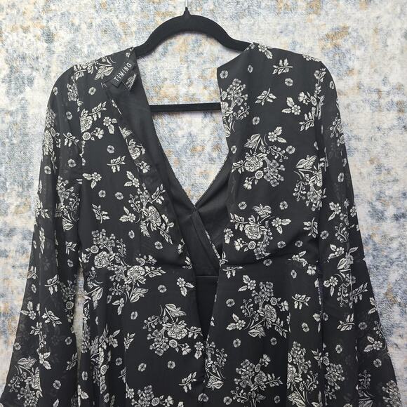 Timing Dress Women Medium Black Floral Bell Sleeve V Neck Boho Fairy y2k Chiffon - Picture 8 of 10